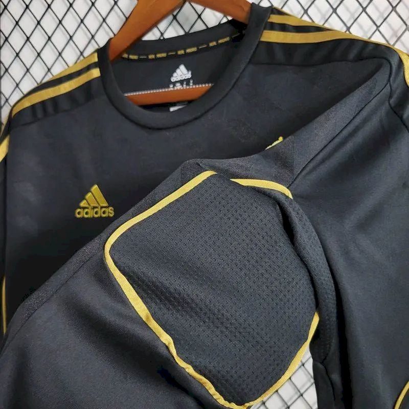 Real Madrid 2011/12 Retro Away Jersey