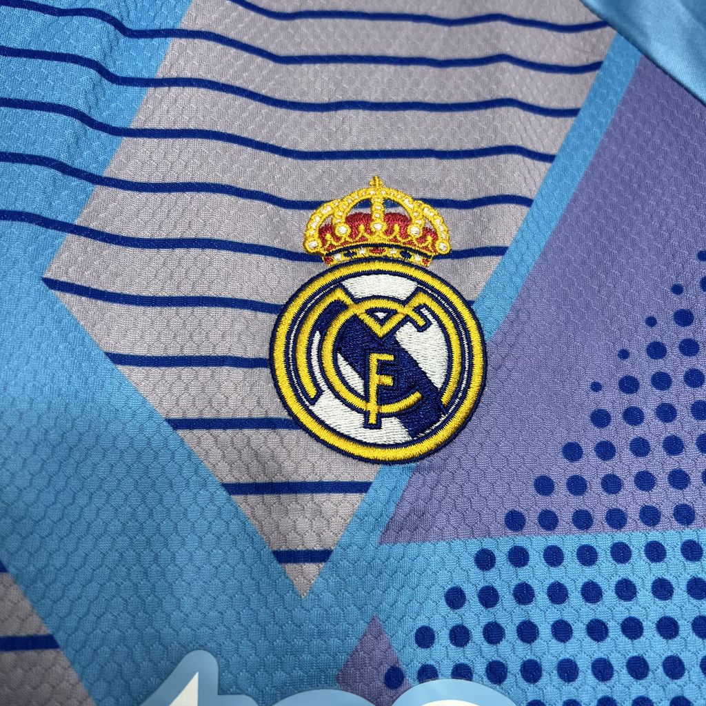 Men's Real Madrid 2024/25 Fan Goalkeeper Jersey