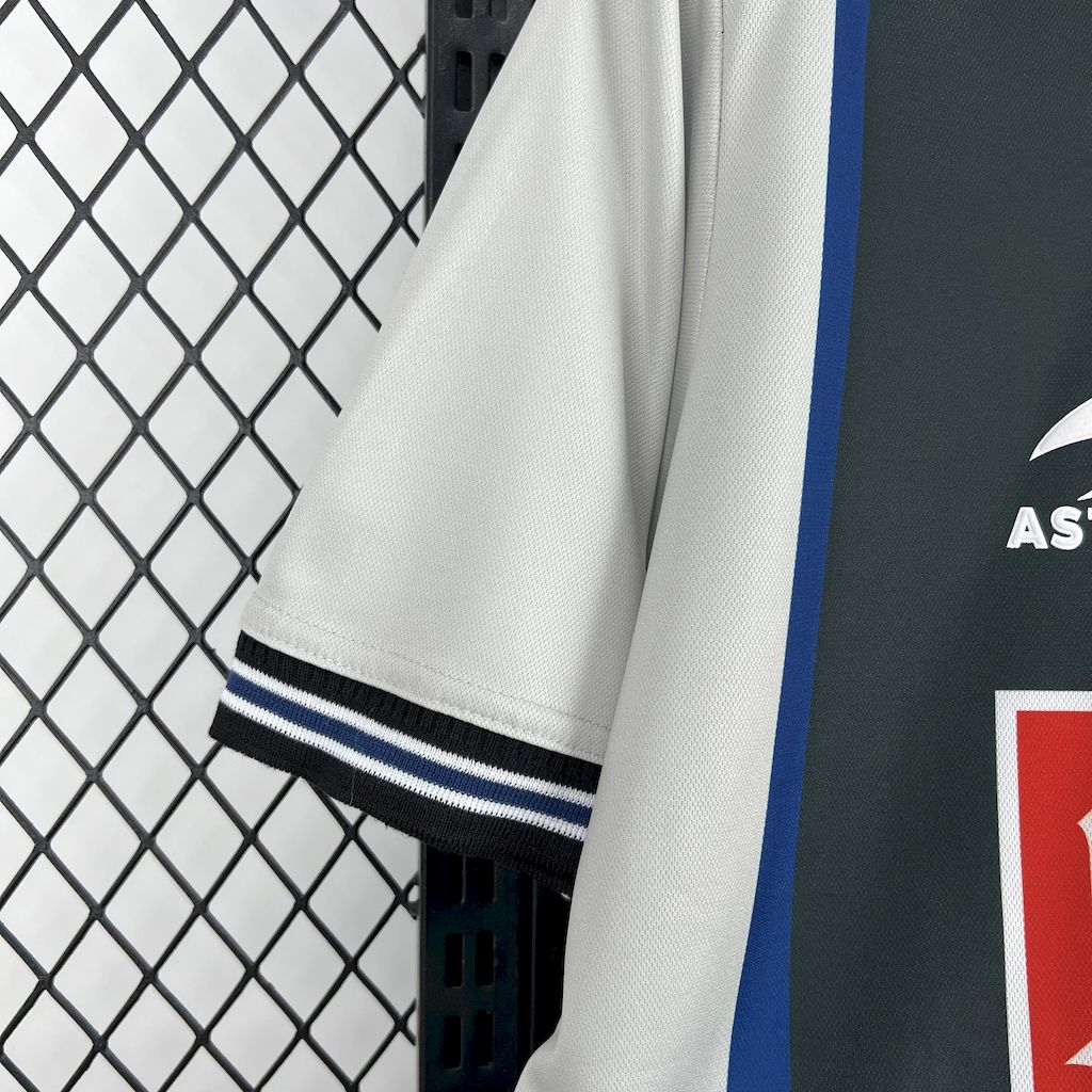 Real Sociedad 2000/02 Retro Away Jersey
