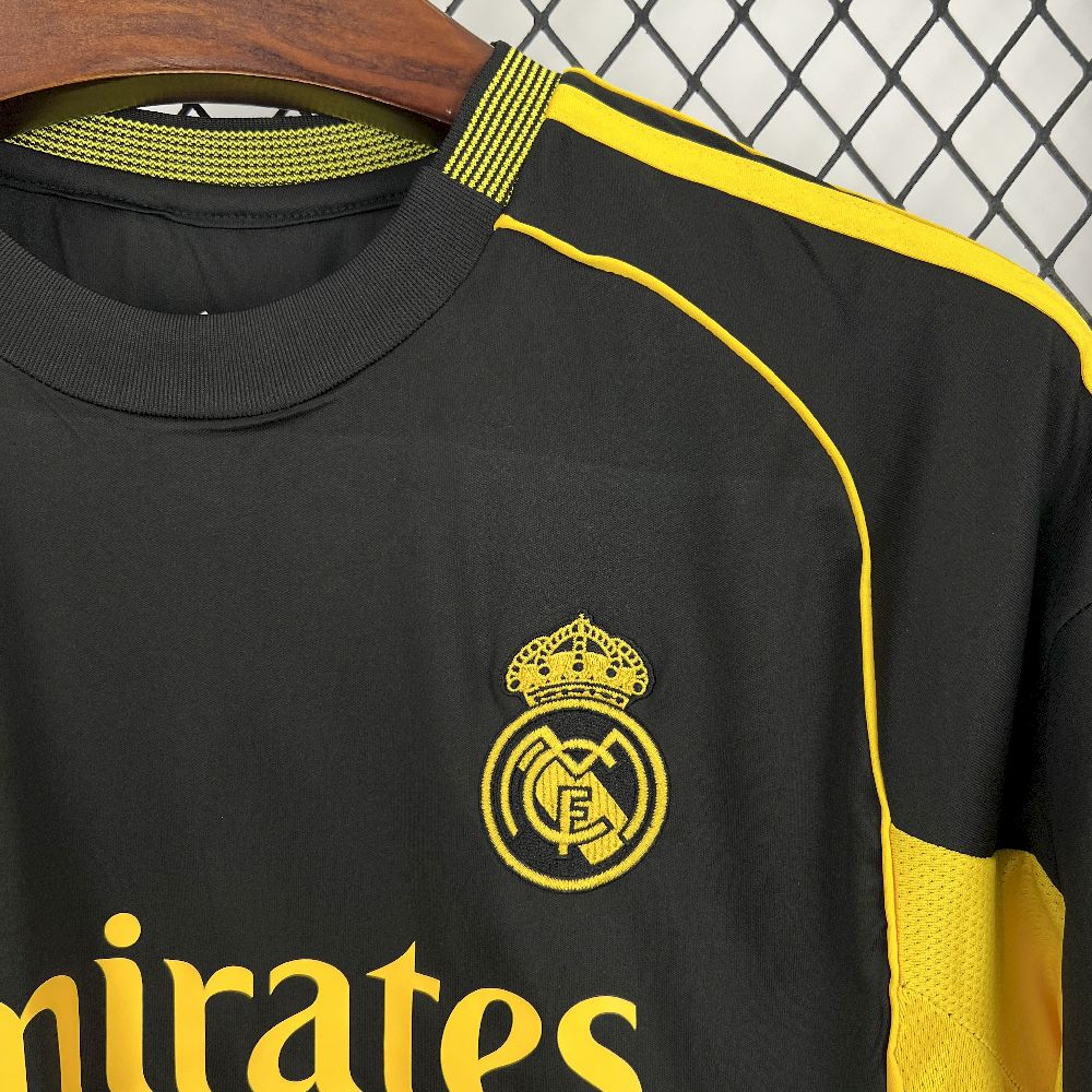 Men's Real Madrid 2025/26 Fan Black and yellow special edition Jersey