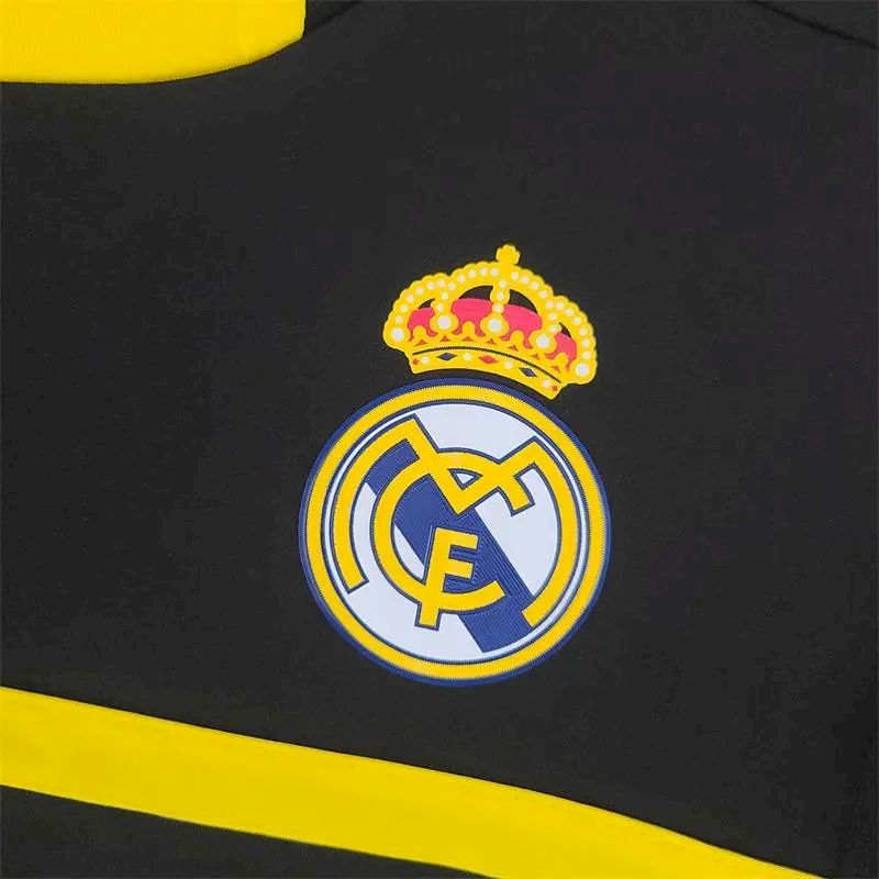 Real Madrid 2011/12 Retro Goalkeeper Jersey