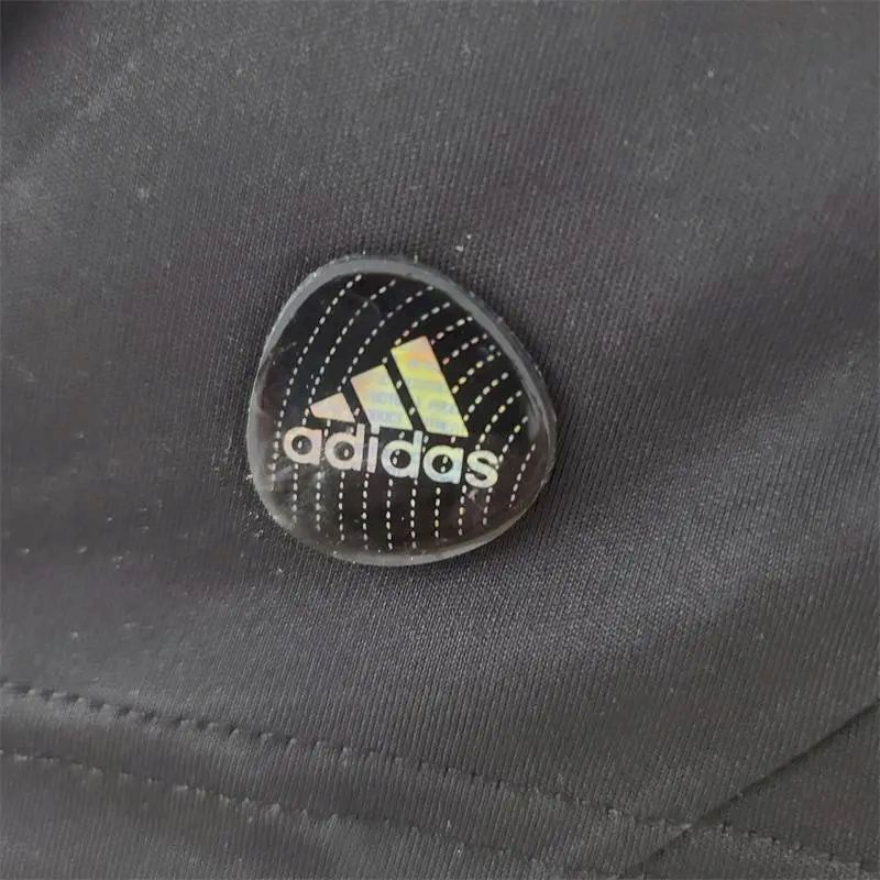 Real Madrid 2011/12 Retro Goalkeeper Jersey