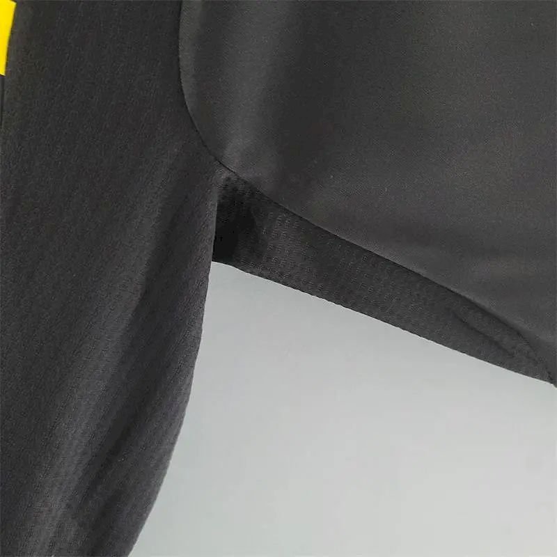Real Madrid 2011/12 Retro Goalkeeper Jersey