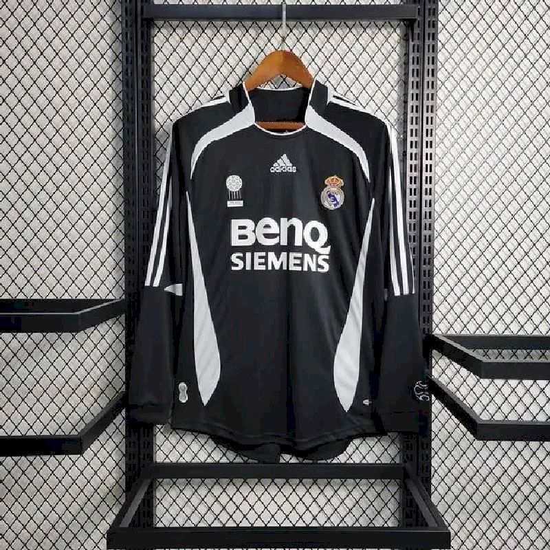 Real Madrid 2006/07 Retro Away Long Sleeve Jersey