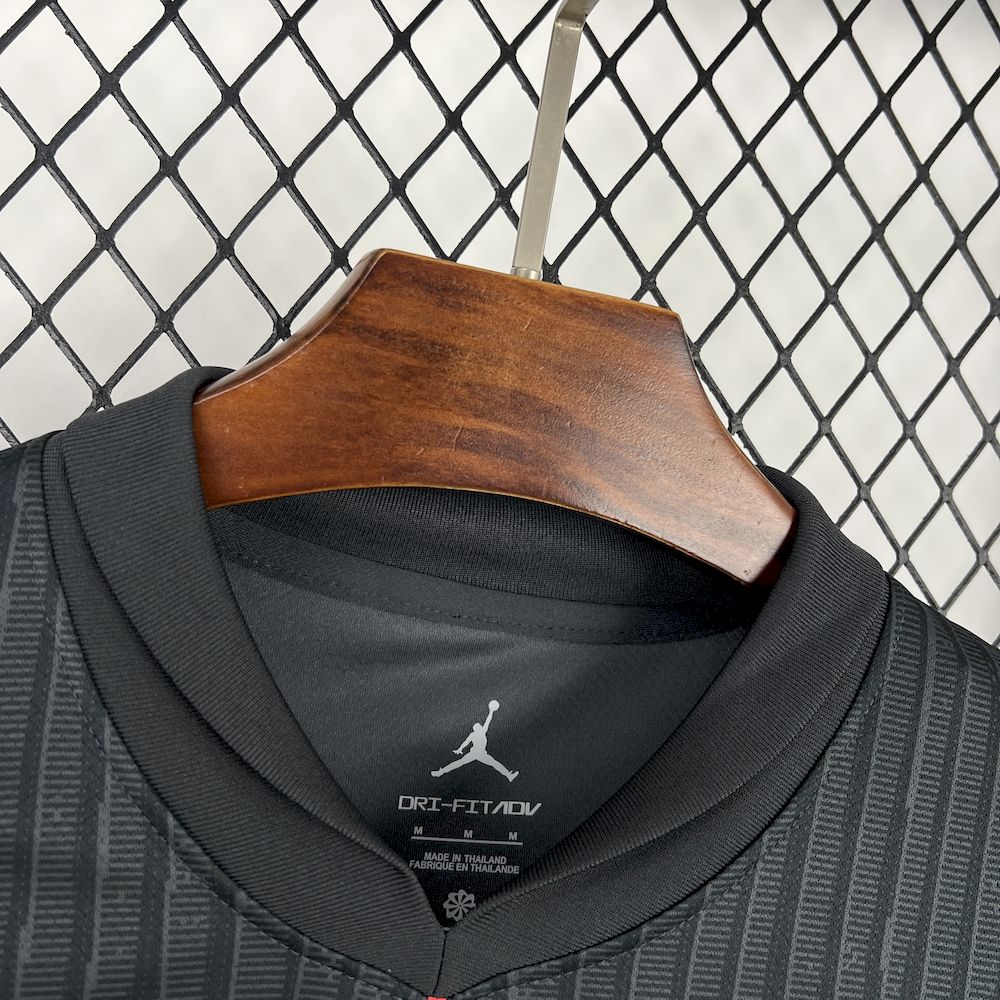 Men's Paris Saint-Germain 2025/26 Fourth Jersey