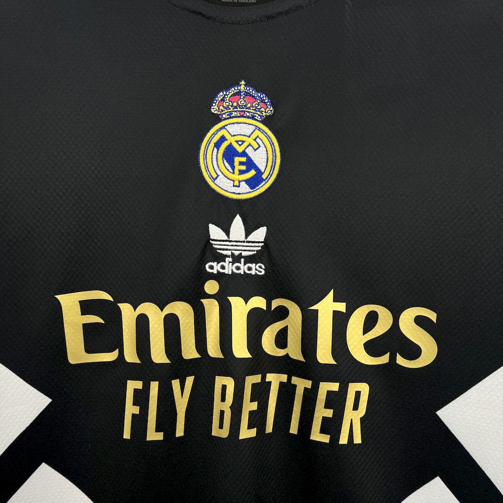 Men’s Real Madrid 2025/26 Retro Special Edition Jersey