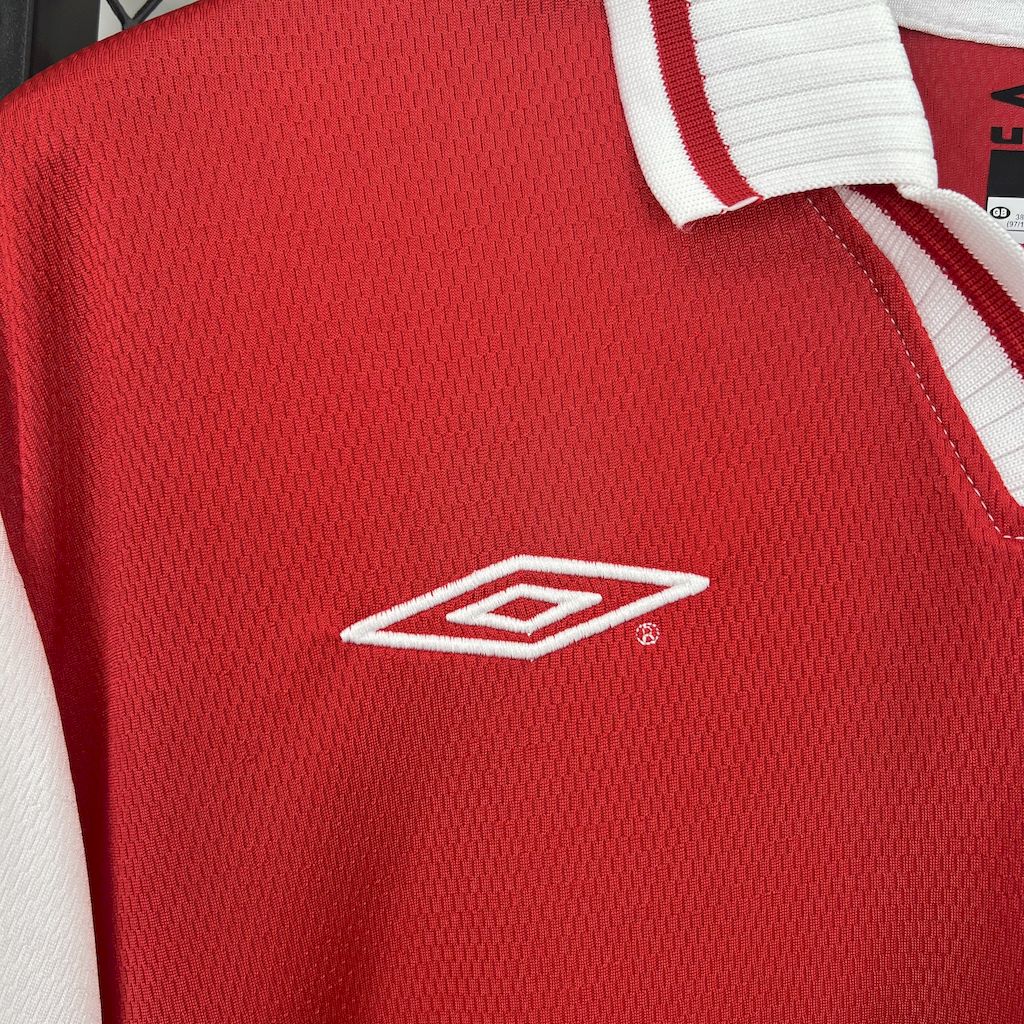 Celta Vigo 2001/02 Retro Away Jersey
