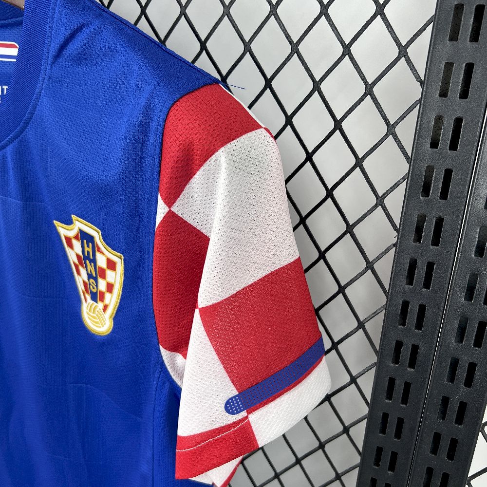 Croatia 2010 Retro Away Jersey