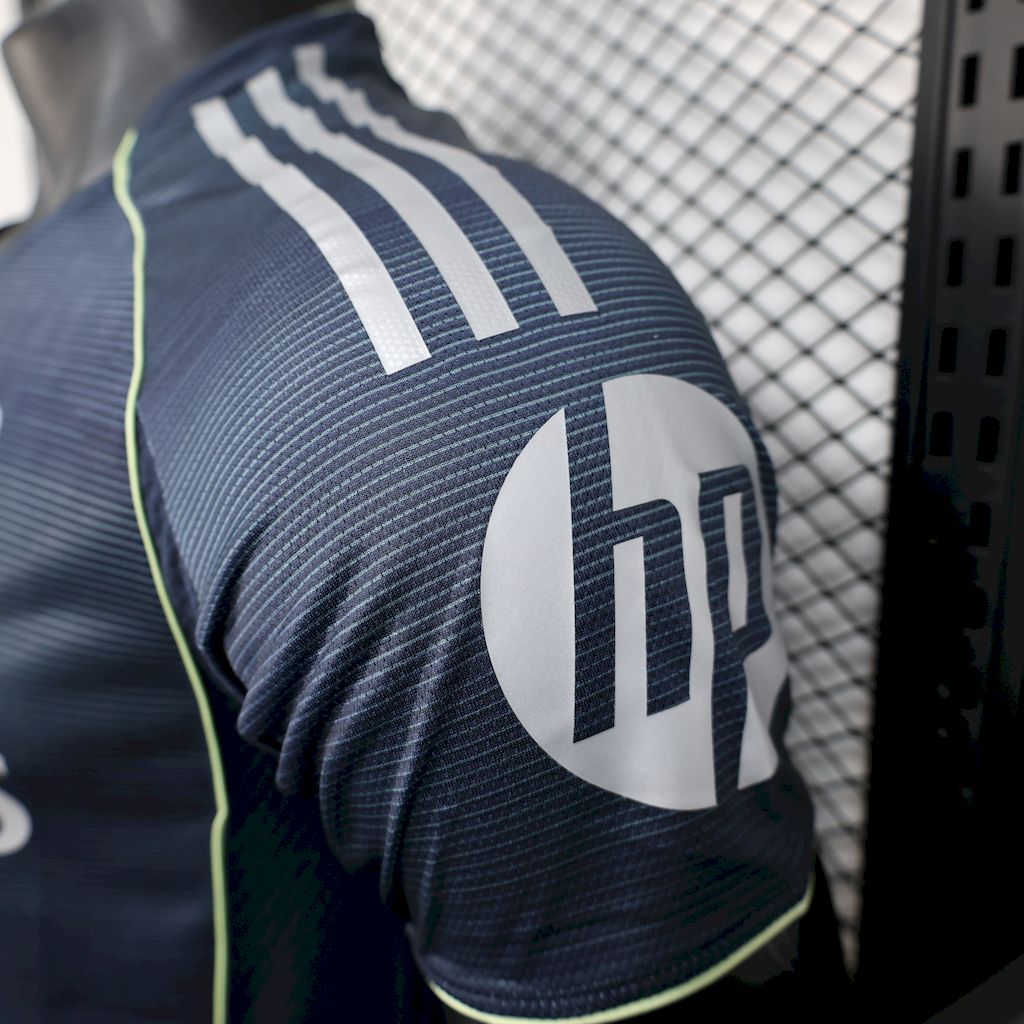 Men’s Real Madrid 2025/26 Player Away Jersey