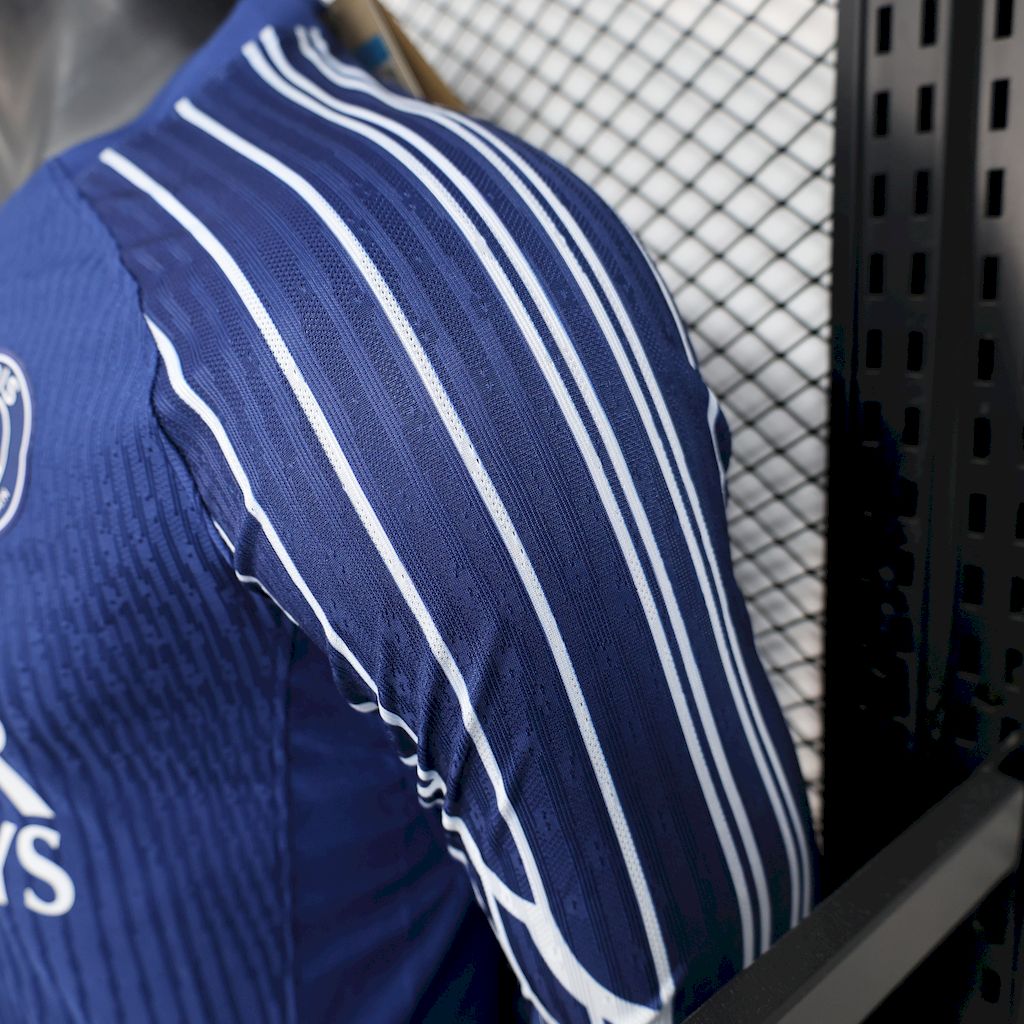 Men's Paris Saint-Germain 2025/26 Player Fourth Long Sleeve Jersey