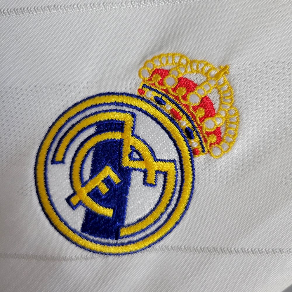 Real Madrid 2017/18 Retro Home Jersey