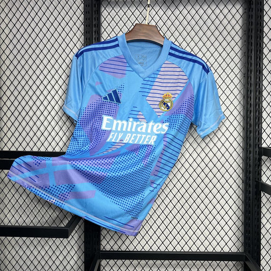 Men's Real Madrid 2024/25 Fan Goalkeeper Jersey