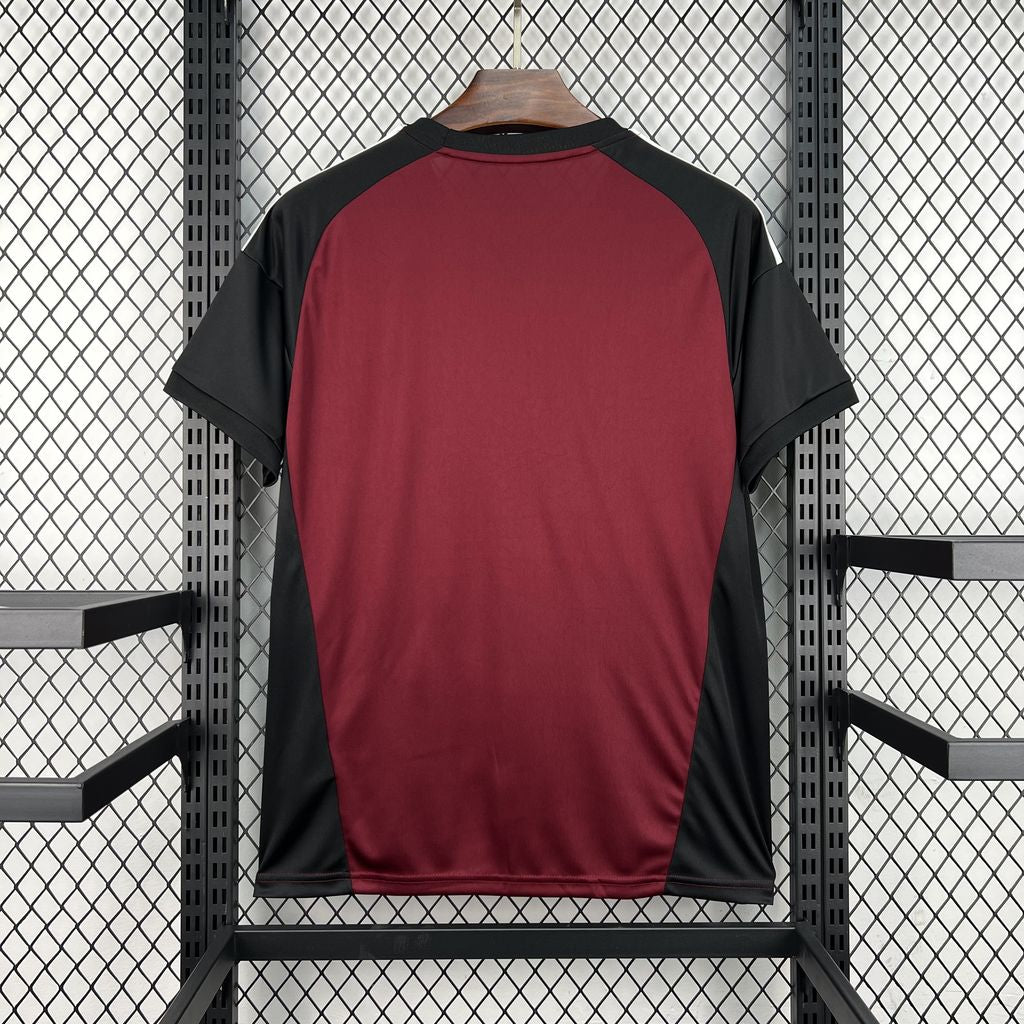Mens Spain 2026 World Cup Goalkeeper Jersey - Image 2