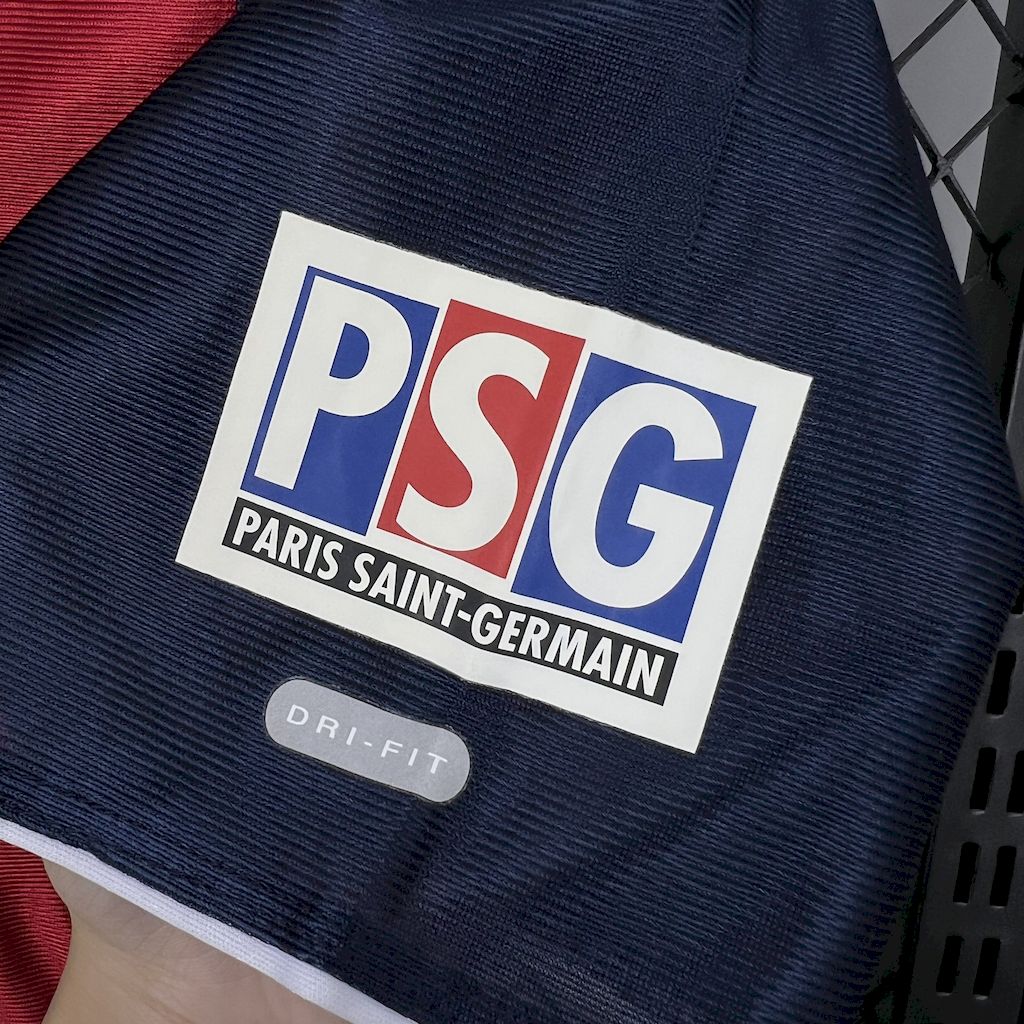 Paris Saint-Germain 2001/2002 Retro Home Jersey