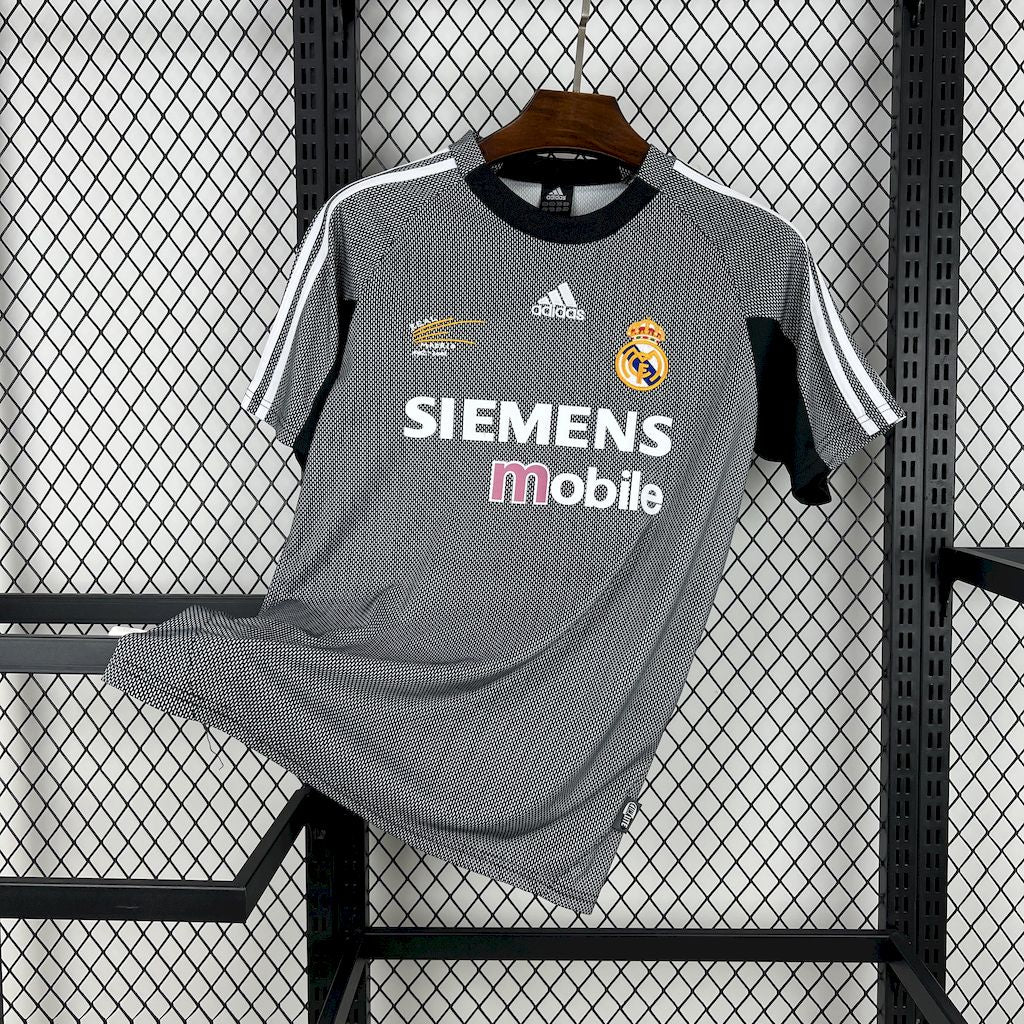 Real Madrid 2002/03 Retro Goalkeeper Jersey