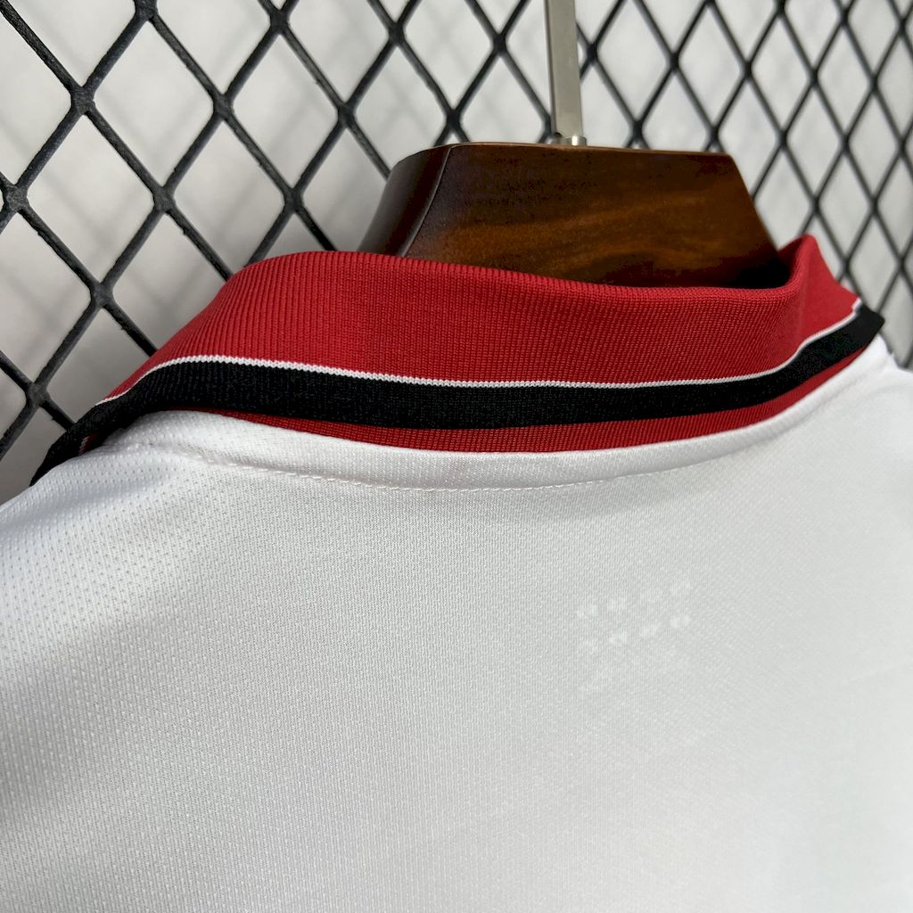 Rayo Vallecano 2001/02 Retro Home Jersey
