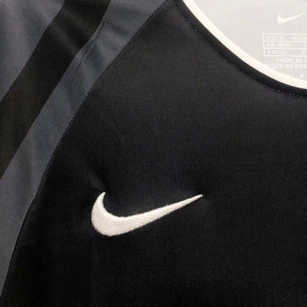 Paris Saint-Germain 2001-2002 Retro Third Jersey