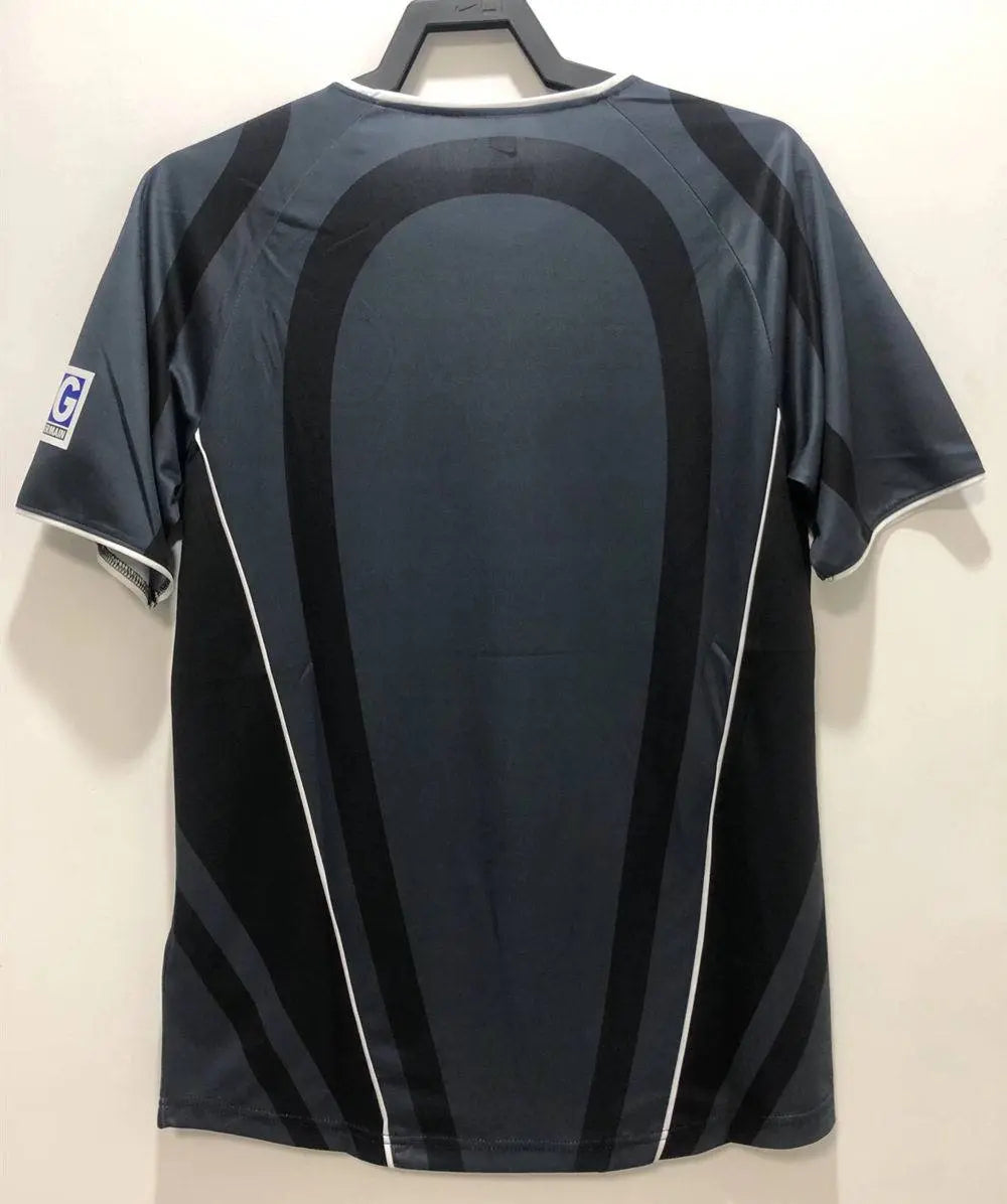 Paris Saint-Germain 2001-2002 Retro Third Jersey