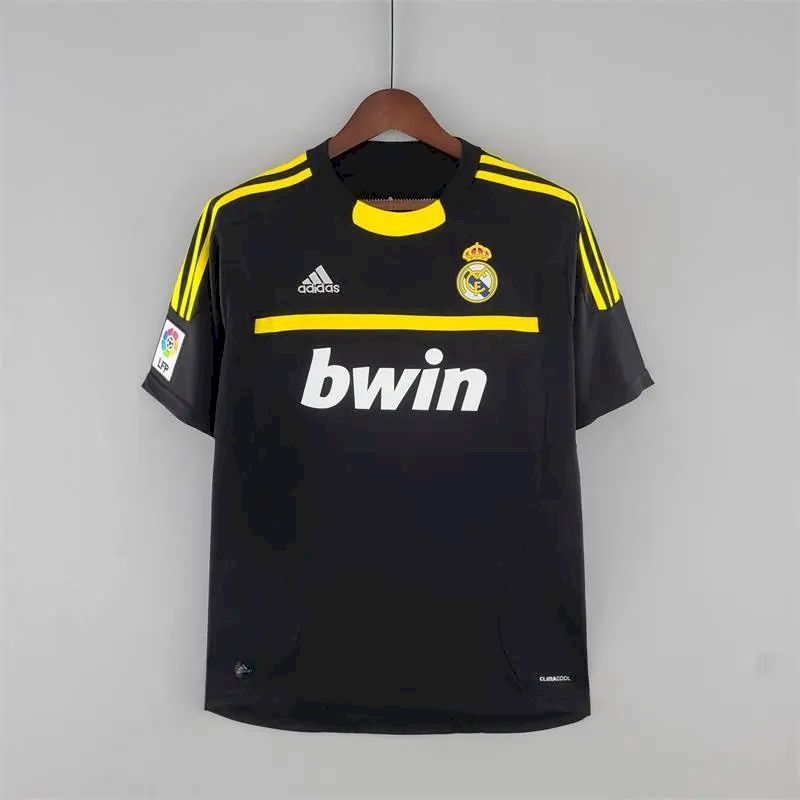 Real Madrid 2011/12 Retro Goalkeeper Jersey