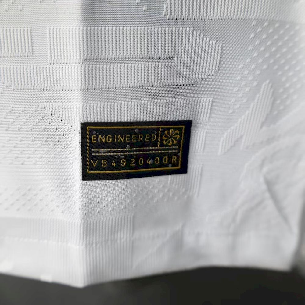 Men's England 2025/26 Player Home Jersey