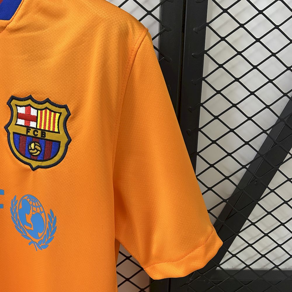 Barcelona 2006/07 Retro Away Jersey