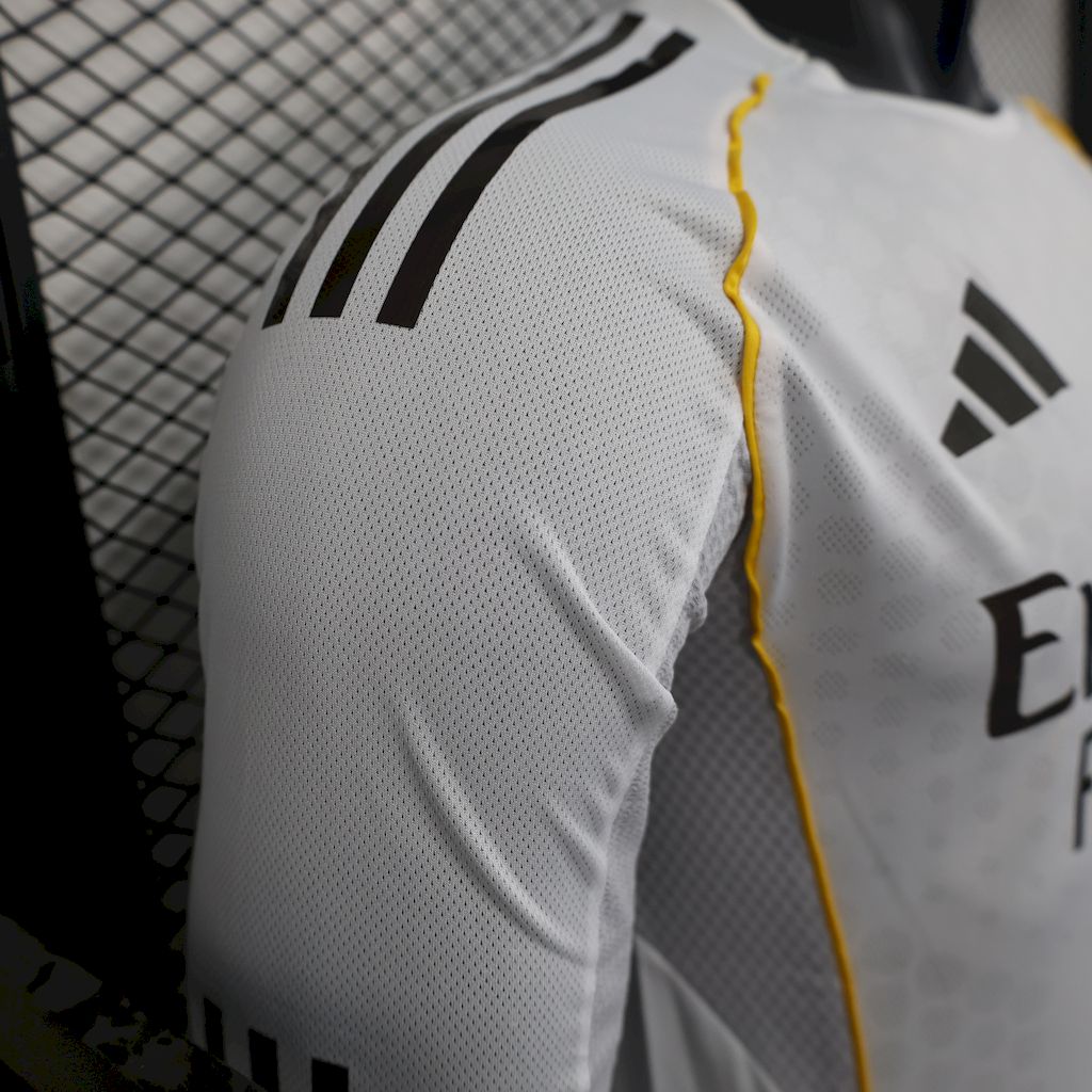 Men’s Real Madrid 2025/26 Player Home Long Sleeves Jersey