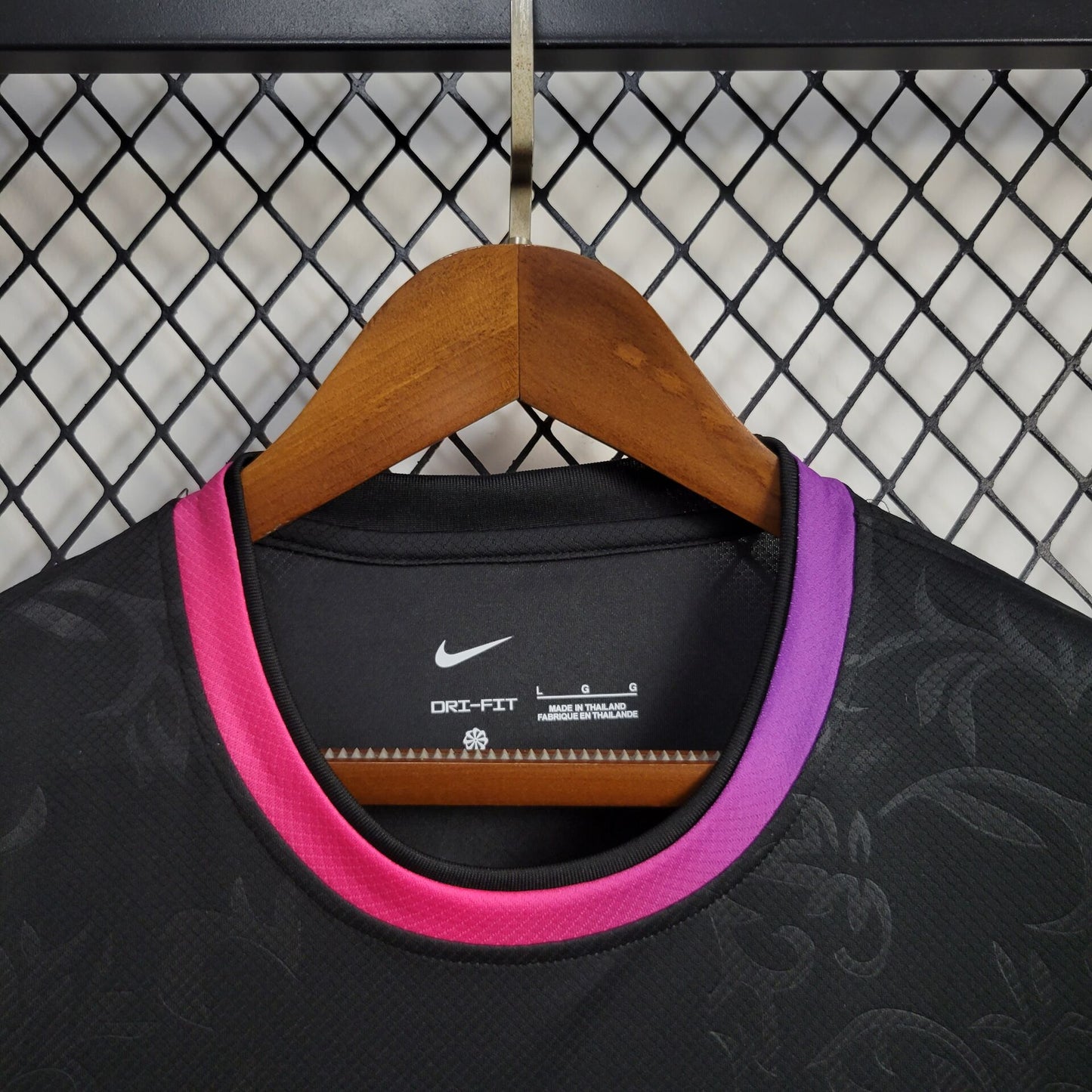 Men's Paris Saint-Germain 2024/25 Jersey