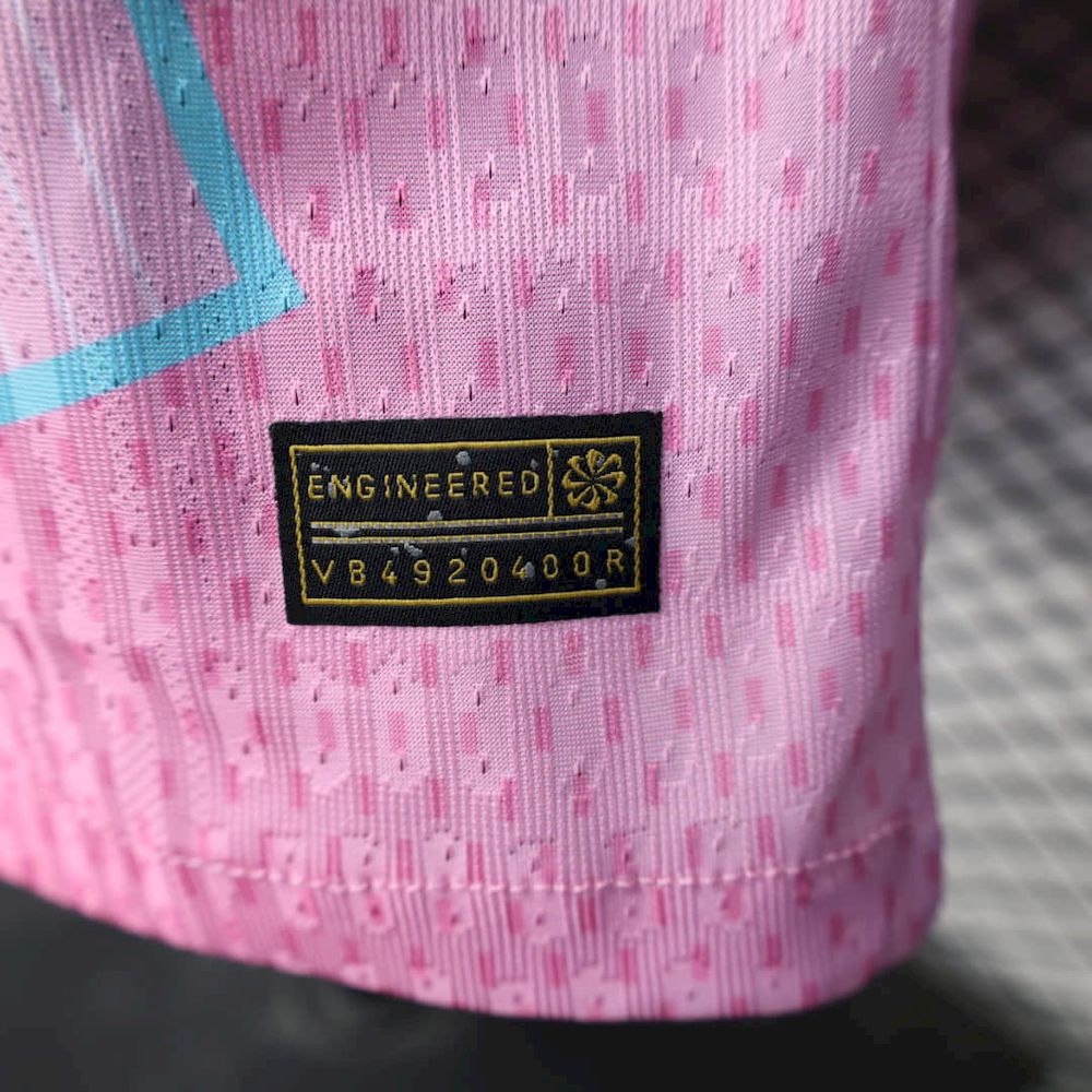Men’s Barcelona 2025/26 Player Pink Special Edition Jersey