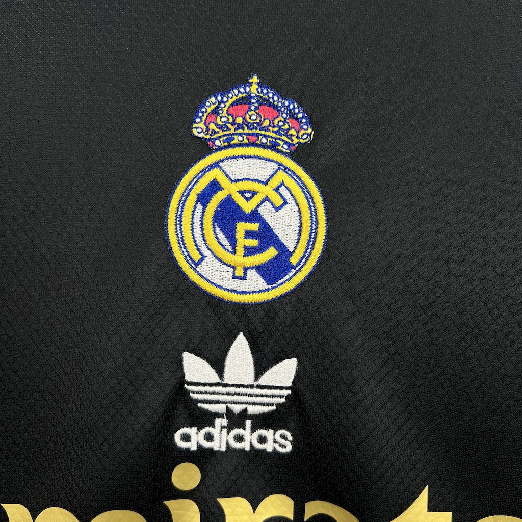 Men’s Real Madrid 2025/26 Retro Special Edition Jersey