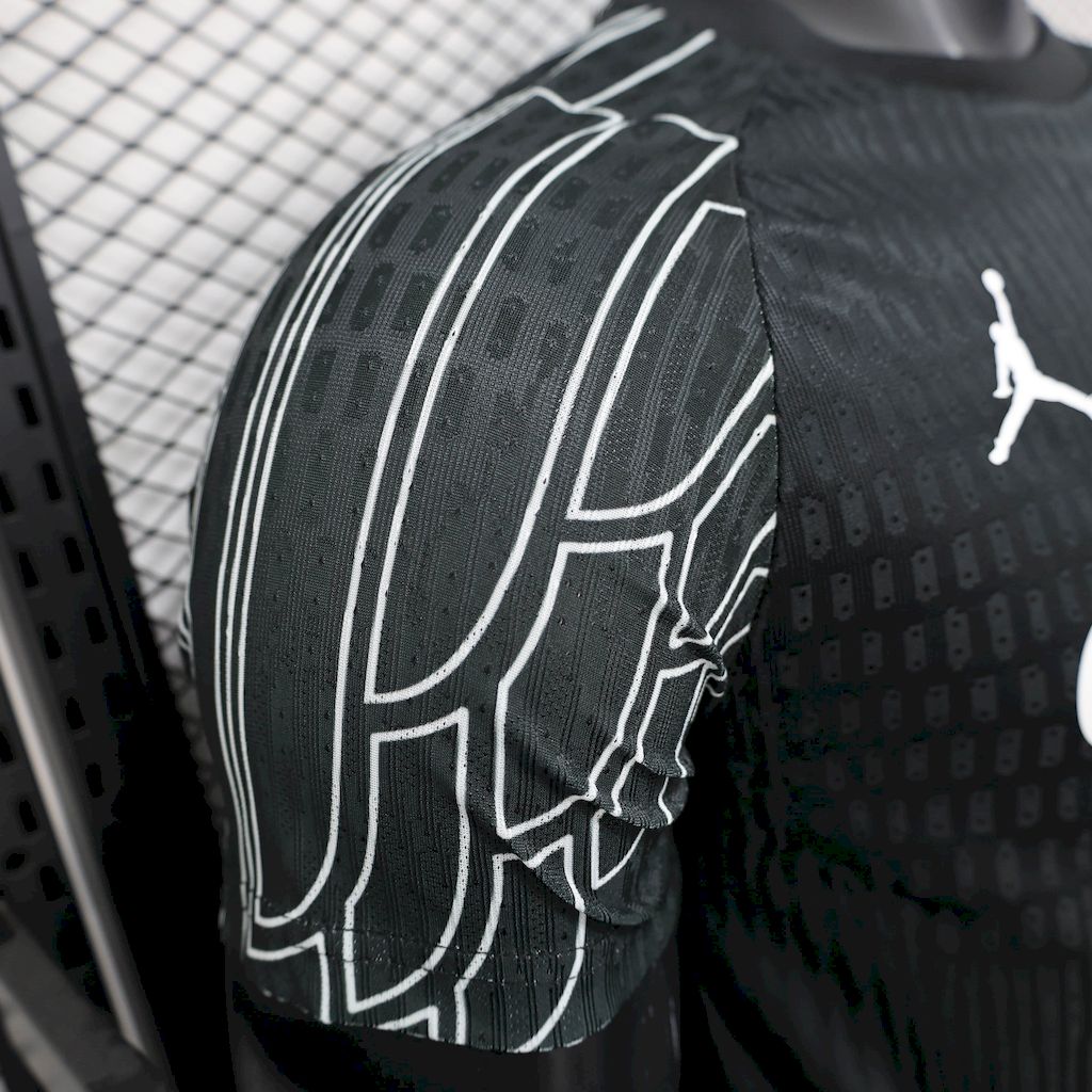 Men's Paris Saint-Germain 2024/25 Player Fourth Black Jersey