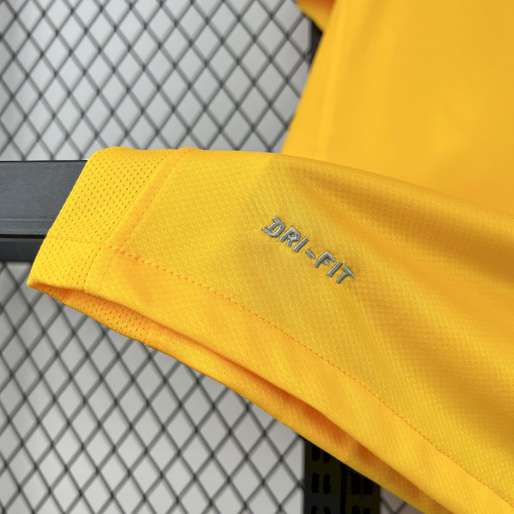 Brazil 2010 Retro Home Jersey