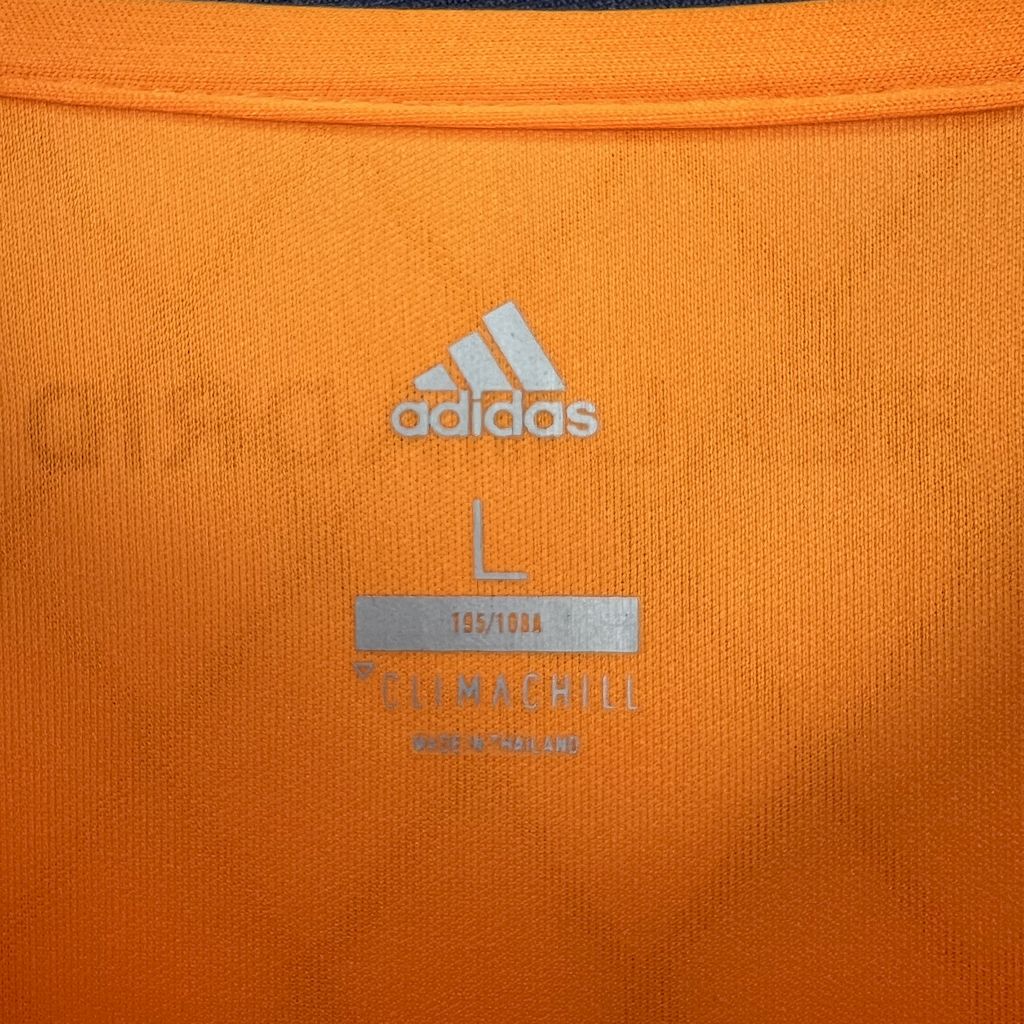 Real Madrid 2013/14 Retro Third Jersey