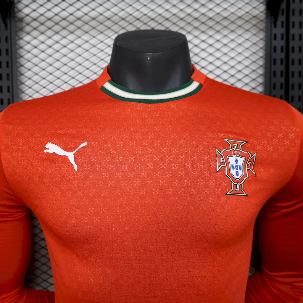 Mens Portugal 2025/26 Home Long Sleeve Jersey Player Version - Image 4