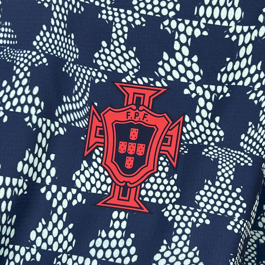 Mens Portugal 2025/26 FPF ftblNRGY Retro Jersey - Image 2