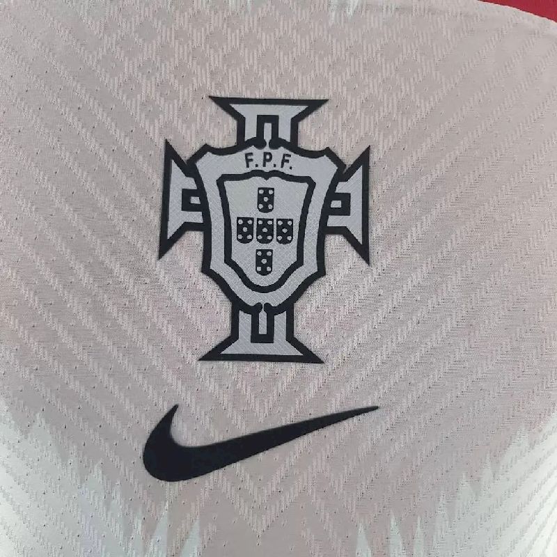 Womens Portugal 2022 Home Jersey - Image 3