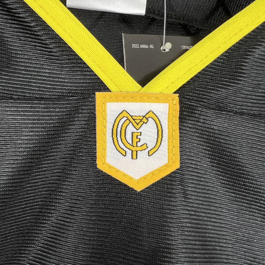 Real Madrid 1998/00 Retro Away Long Sleeves Jersey