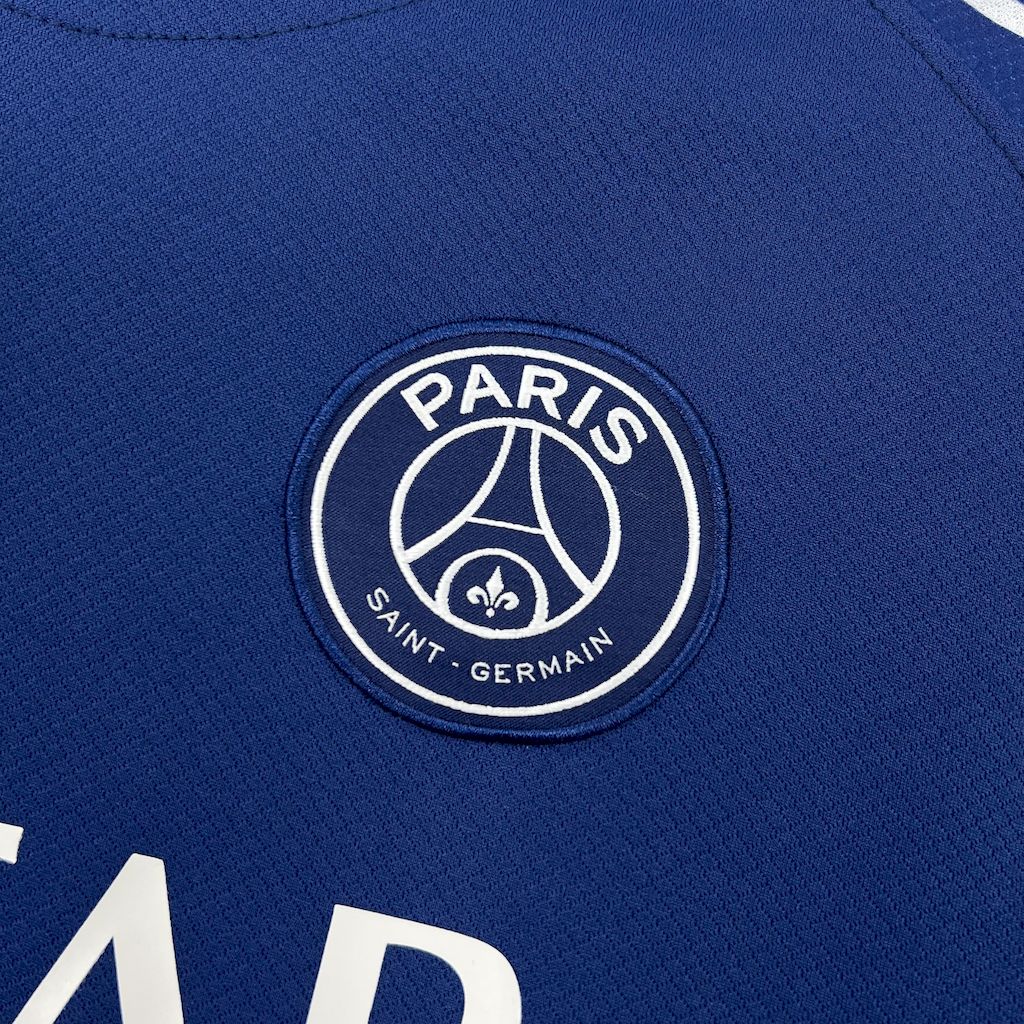 Men's Paris Saint-Germain 2025/26 Fourth Long Sleeve Jersey