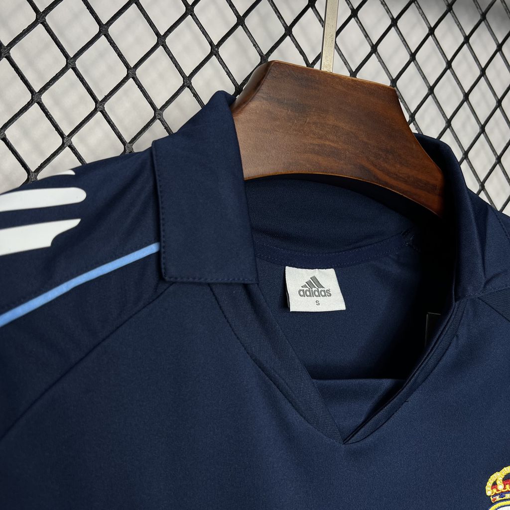 Real Madrid 2005/06 Retro Away Jersey