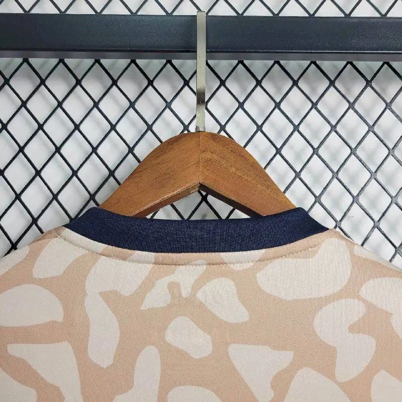 Men's Paris Saint-Germain 2023/24 Fourth Jersey