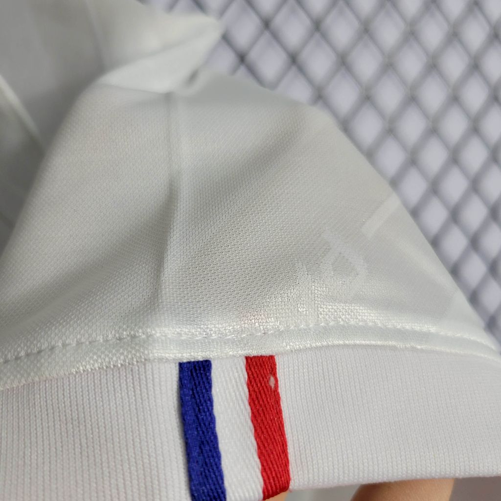 Paris Saint-Germain 2020/21 Retro Fourth Boutique Jersey