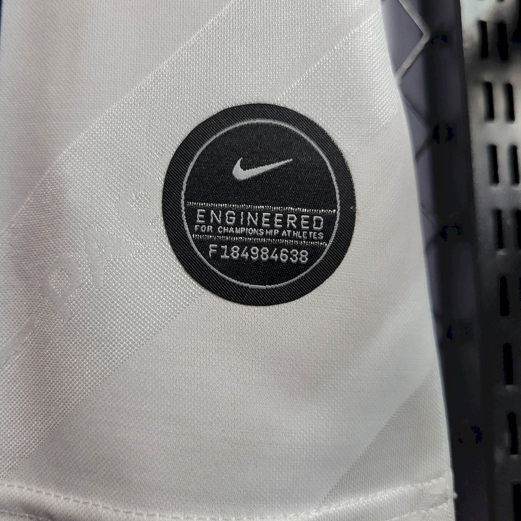 Paris Saint-Germain 2020/21 Retro Fourth Boutique Jersey