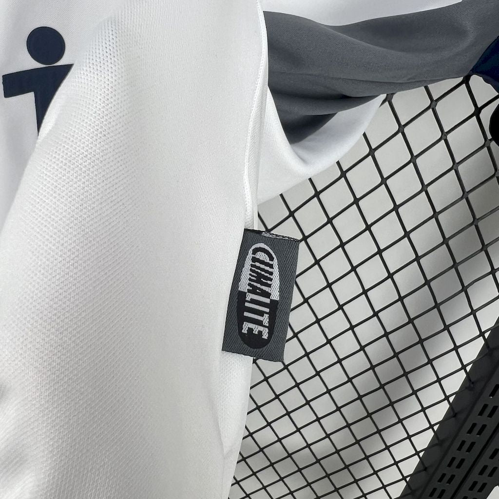 Real Madrid 2000/01 Retro Home Jersey