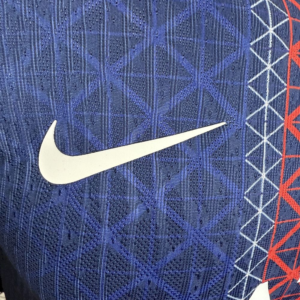 Men's Paris Saint-Germain 2025/26 Player Home Long Sleeve Jersey