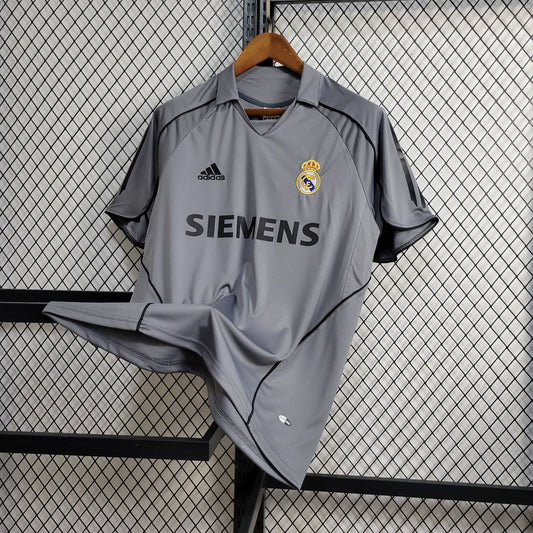 Real Madrid 2005/06 Retro Third Jersey