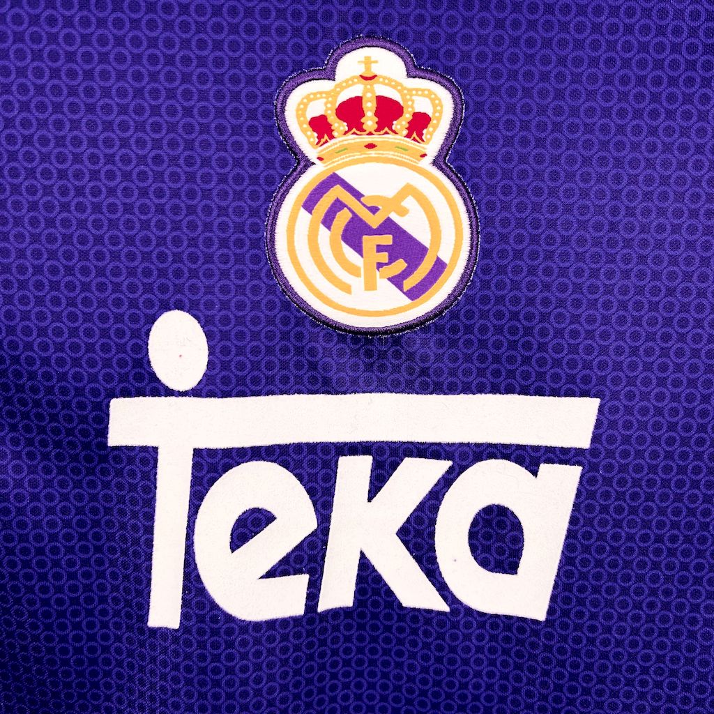 Real Madrid 1997/98 Retro Away Jersey