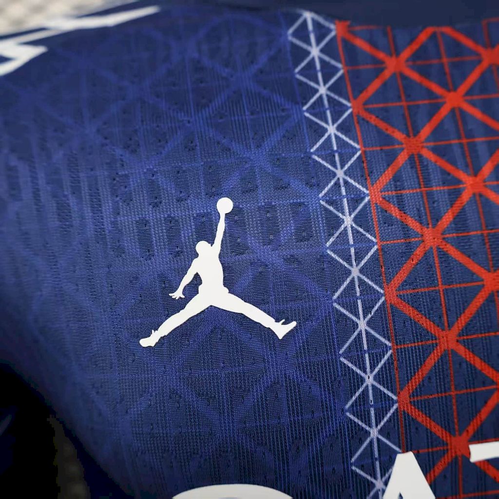 Men's Paris Saint-Germain 2025/26 Player Jordan Jersey