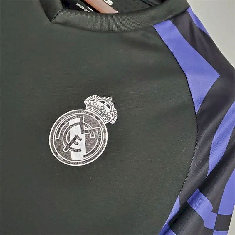 Real Madrid 2015/16 Retro Third Jersey