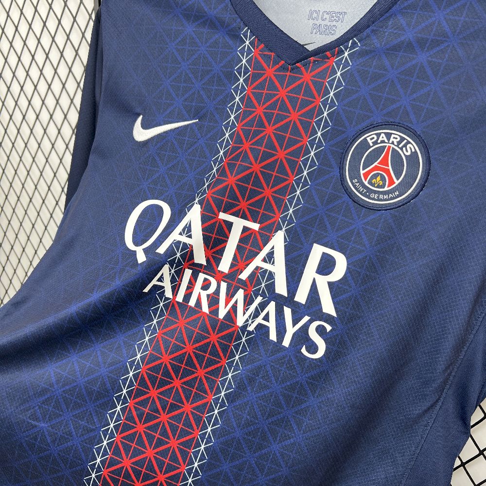 Men's Paris Saint-Germain 2025/26 Home Long Sleeve Jersey