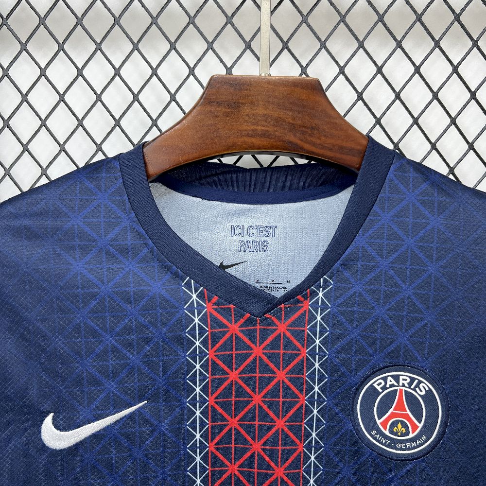 Men's Paris Saint-Germain 2025/26 Home Long Sleeve Jersey