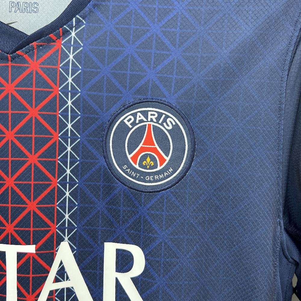 Men's Paris Saint-Germain 2025/26 Home Long Sleeve Jersey